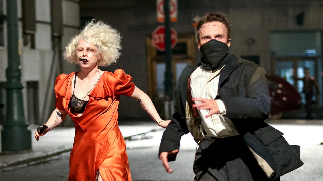 Christian Bale jako Frankenstein. Film oficjalnie dostał kategorię R