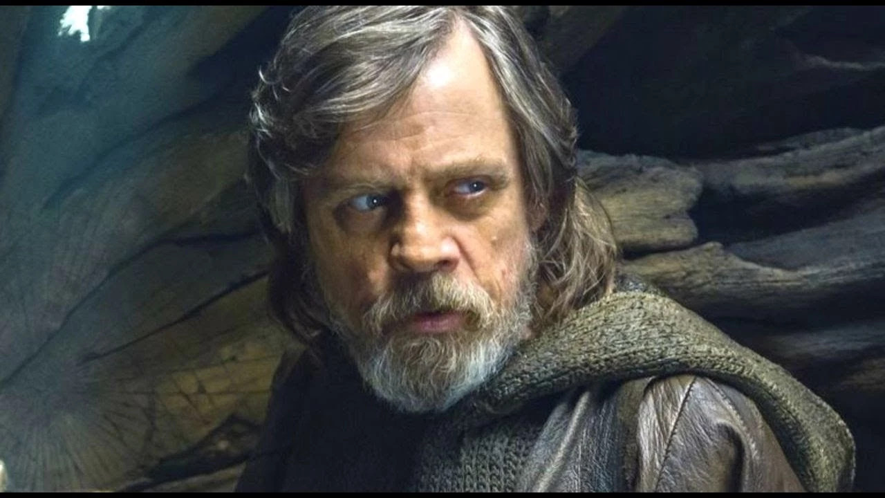 Luke Skywalker (w kontynuacji serii) - w następnej odsłonie bohater został przedstawiony jako zgorzkniały samotnik, co stało w sprzeczności z jego wcześniejszym optymizmem i charakterem.