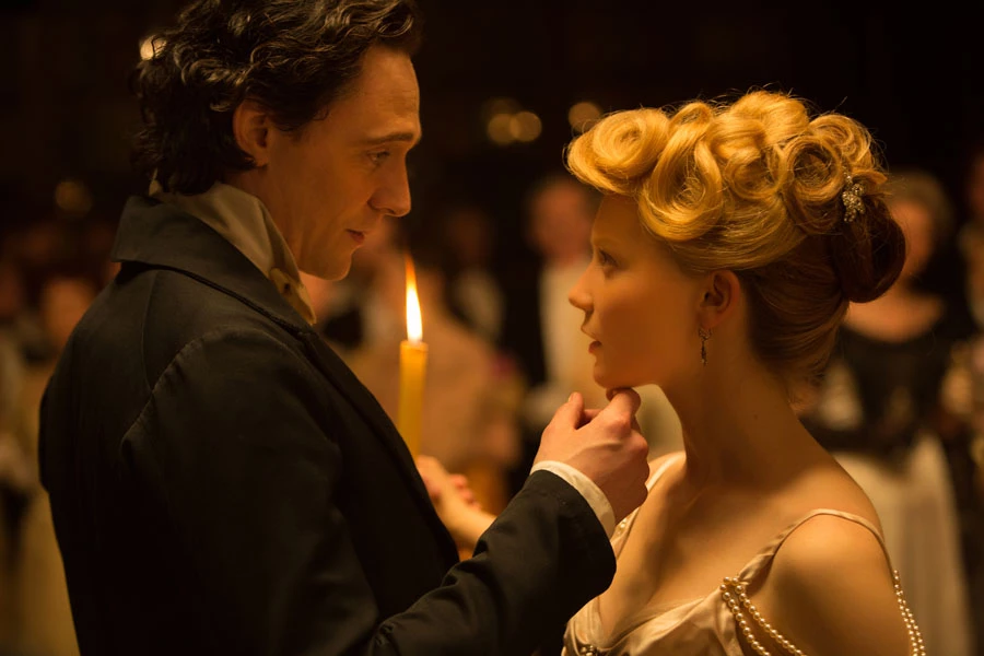 9. Crimson Peak. Wzgórze krwi (2015) - 72% pozytywnych ocen