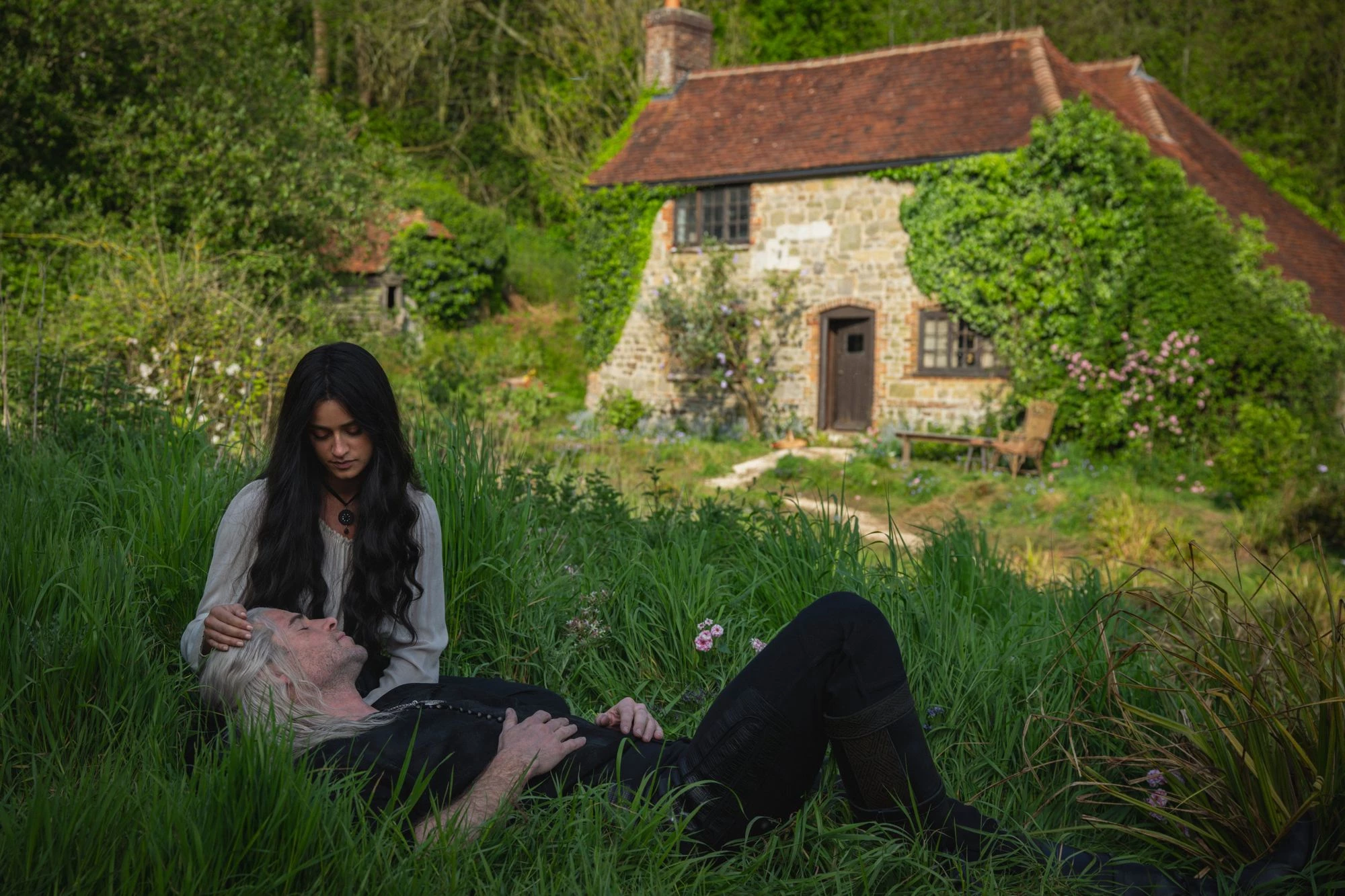 Wiedźmin - oficjalne zdjęcie z 4. sezon serialu fantasy Netflixa