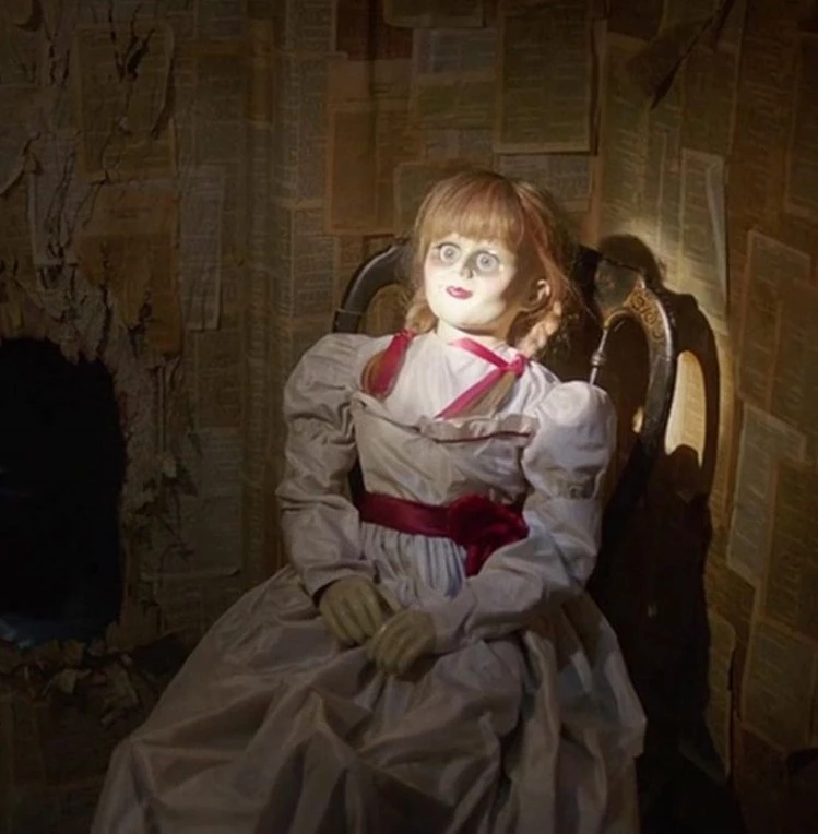 Lalka Annabelle