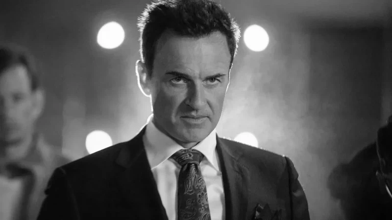 Julian McMahon (27 lipca 1968 - 2 lipca 2025): aktor zmarł z powodu przerzutów raka głowy i szyi do płuc. Miał 56 lat.