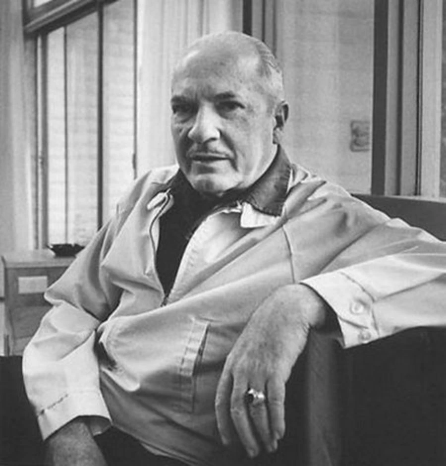 5. Robert A. Heinlein (Obcy w obcym kraju, Żołnierze kosmosu, Luna to surowa pani)
