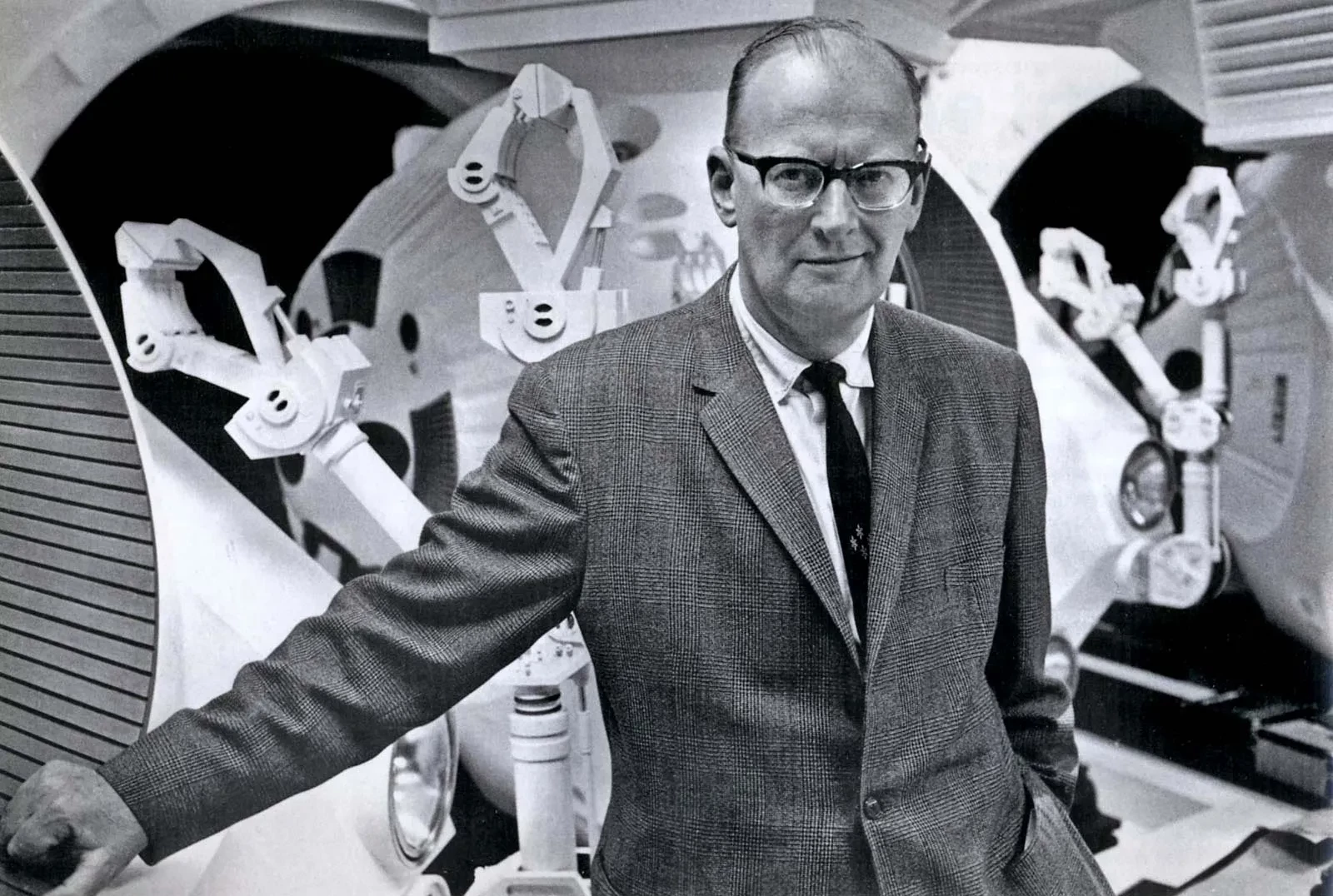 2. Arthur C. Clarke (cykle Odyseja kosmiczna i Spotkanie z Ramą)