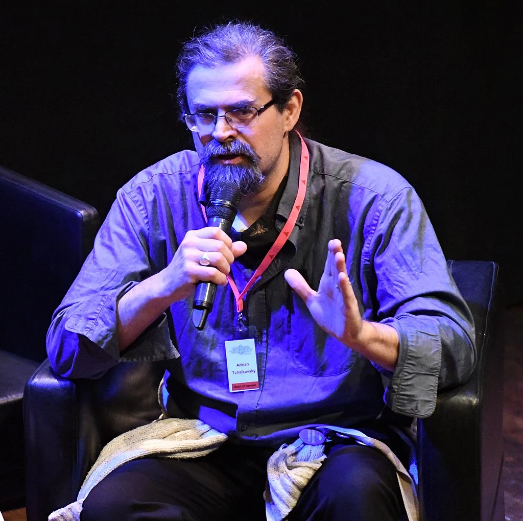 43. Adrian Tchaikovsky (cykl Dzieci czasu)