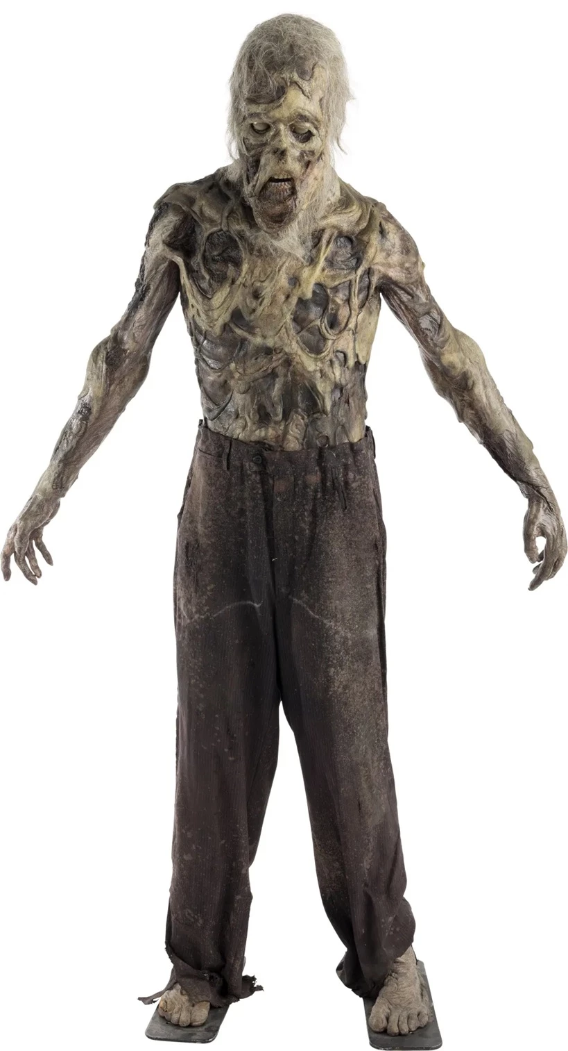 Figurka wystawowa szwendacza z The Walking Dead