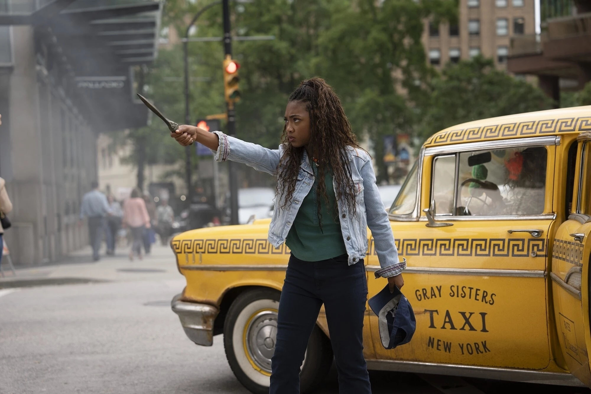 Percy Jackson i Bogowie Olimpijscy - oficjalny kadr z 2. sezonu serialu Disney+