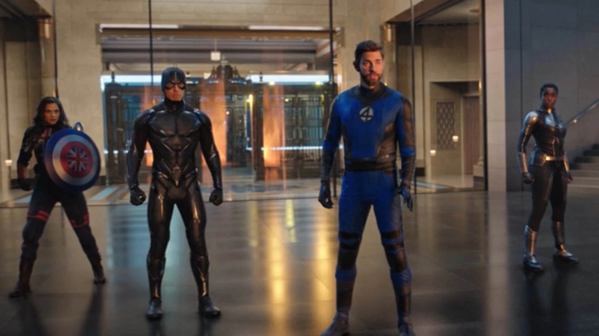 W filmie miało dojść do inkursji (zderzenia światów) Ziemi-616 i Ziemi-838; w tym drugim przypadku chodzi o rzeczywistość zamieszkiwaną przez Iluminatów z produkcji Doktor Strange 2. Jedną z postaci z drugiej z tych planet był Iron Man, tym razem działający jako złoczyńca. Planowano również wprowadzenie wszechpotężnego Beyondera, który okazałby się wariantem Kanga.