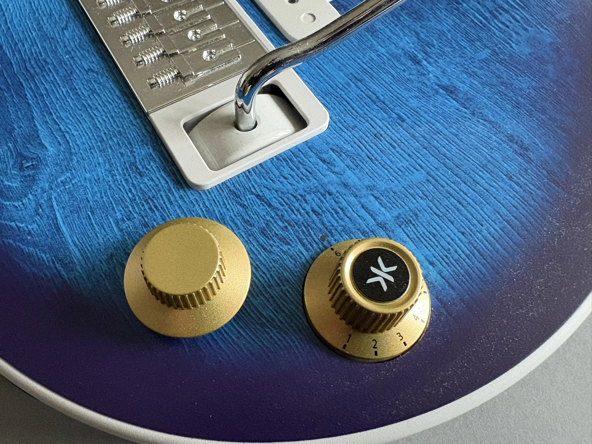 CRKD Gibson Les Paul Blueberry Burst Pro Edition