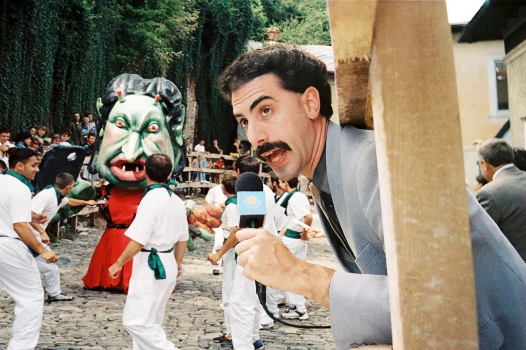 26. Borat: Podpatrzone w Ameryce, aby Kazachstan rósł w siłę, a ludzie żyli dostatniej (2006)