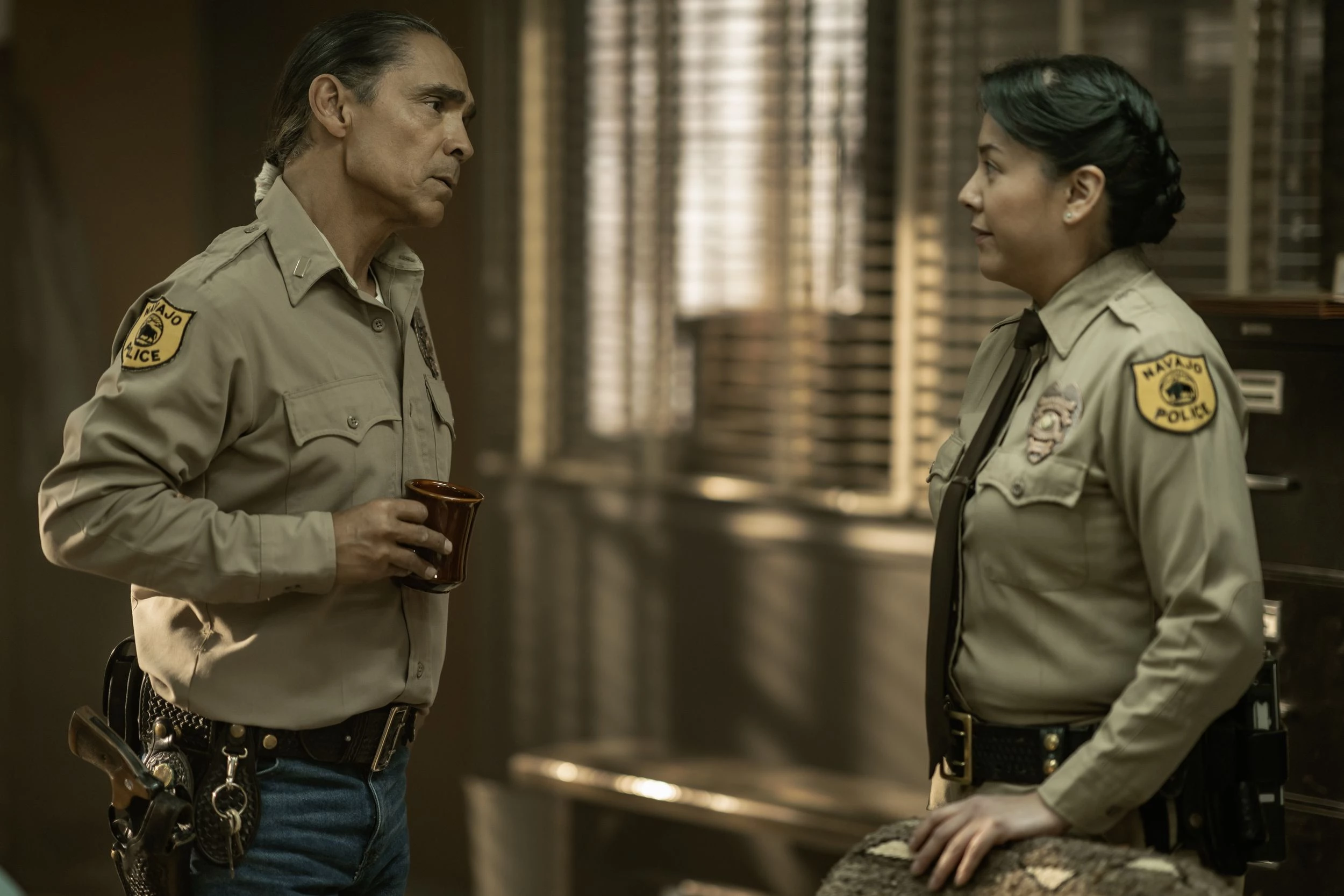 Szepty mroku - sezon 3 - oficjalny kadr z serialu