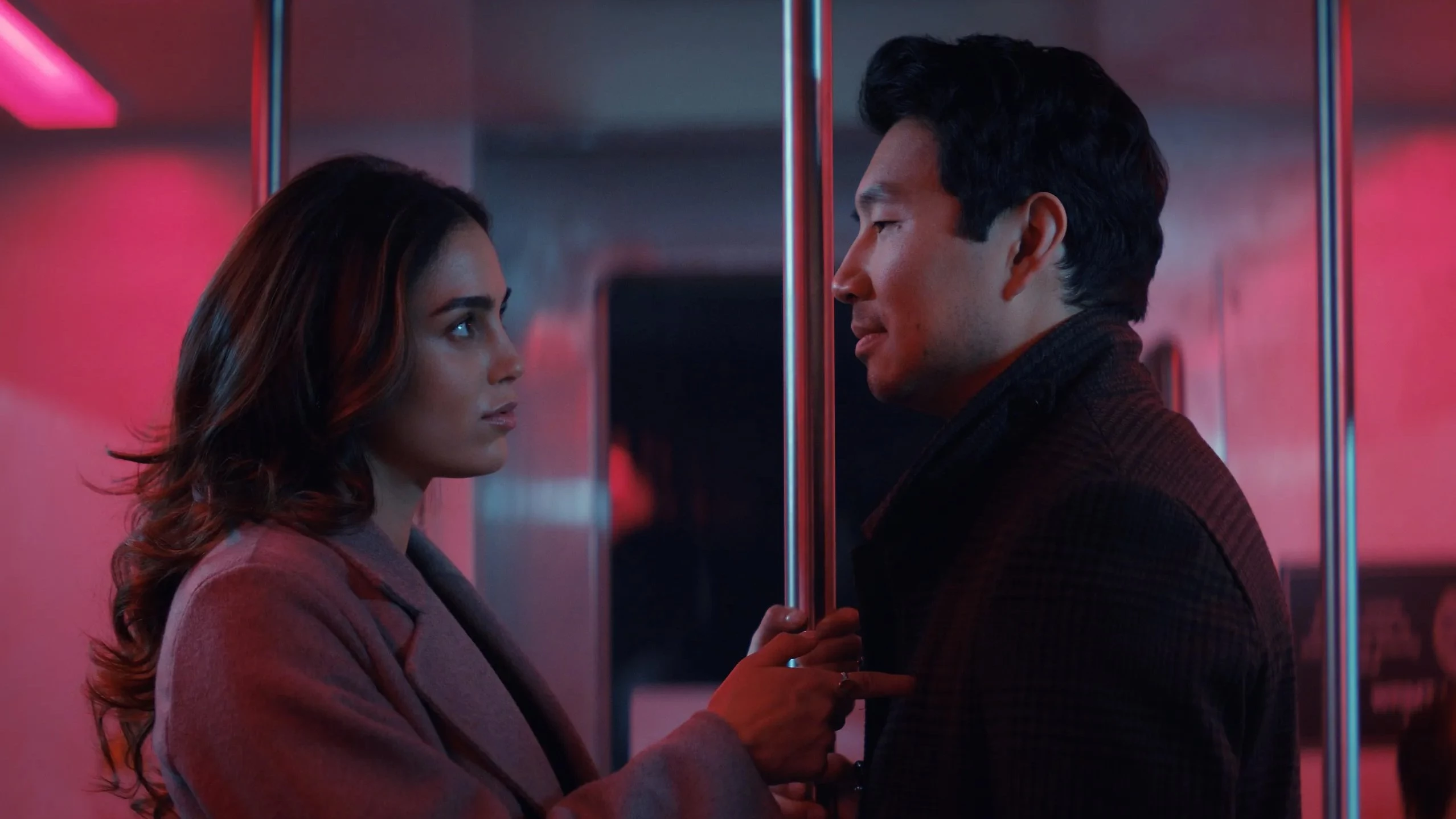 To może być najciekawszy serial sci-fi ostatnich lat. Szpieg, którego oczy i uszy należą do wroga