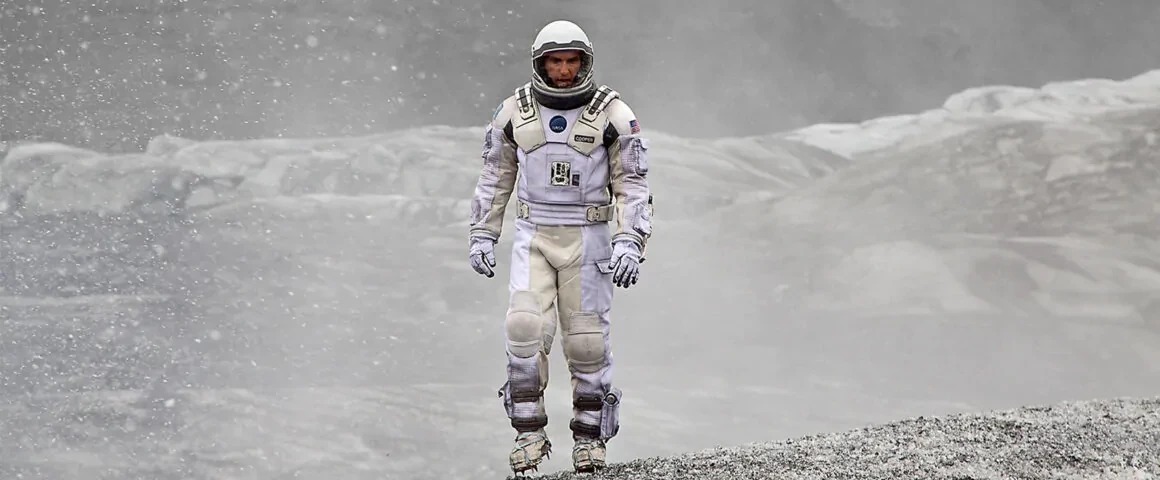 Najlepsze filmy Nolana wg krytyków i widzów przed Odyseją. Hit sci-fi kością niezgody!