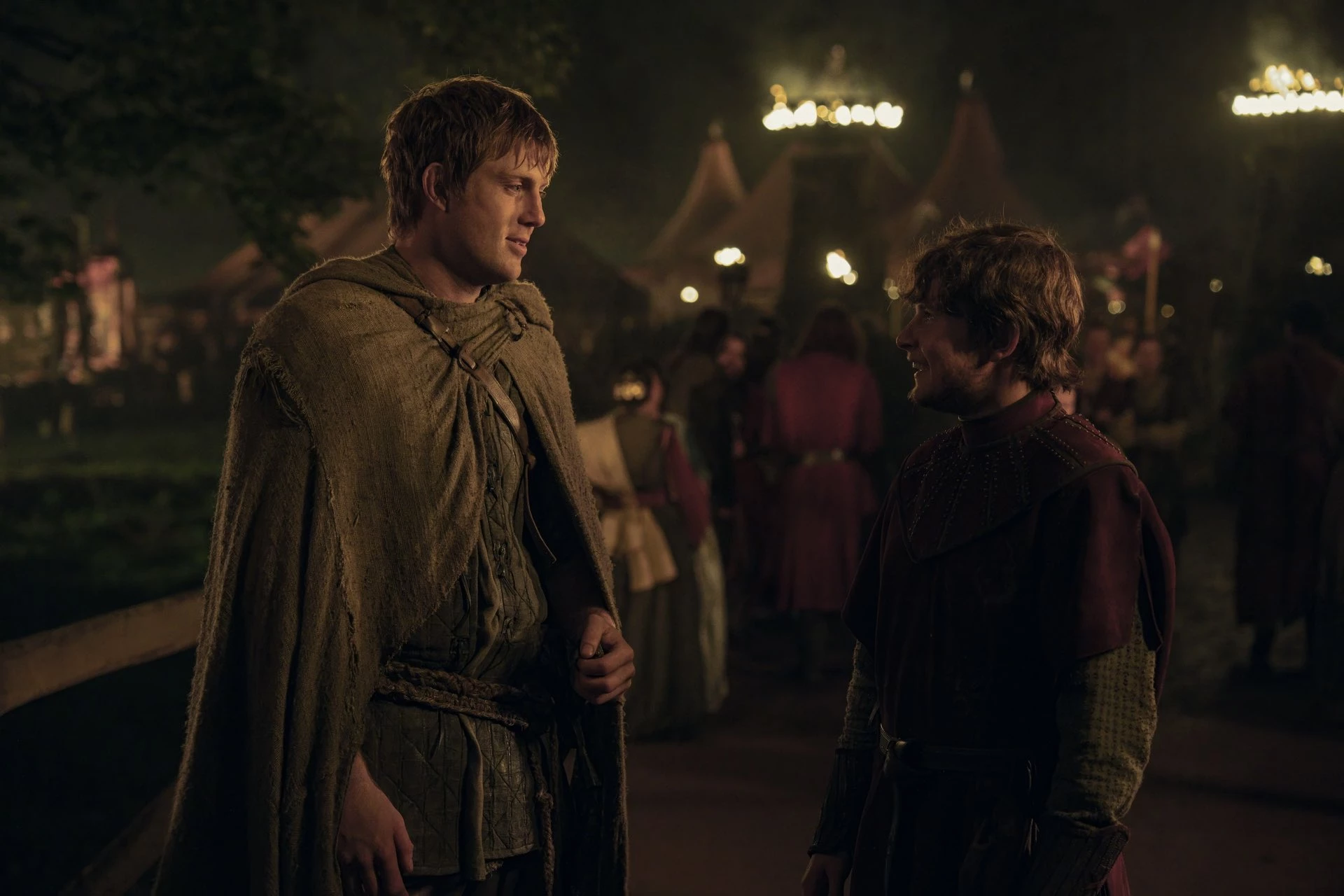 Rycerz Siedmiu Królestw - oficjalne zdjęcie z serialu osadzonego w świecie Gry o tron