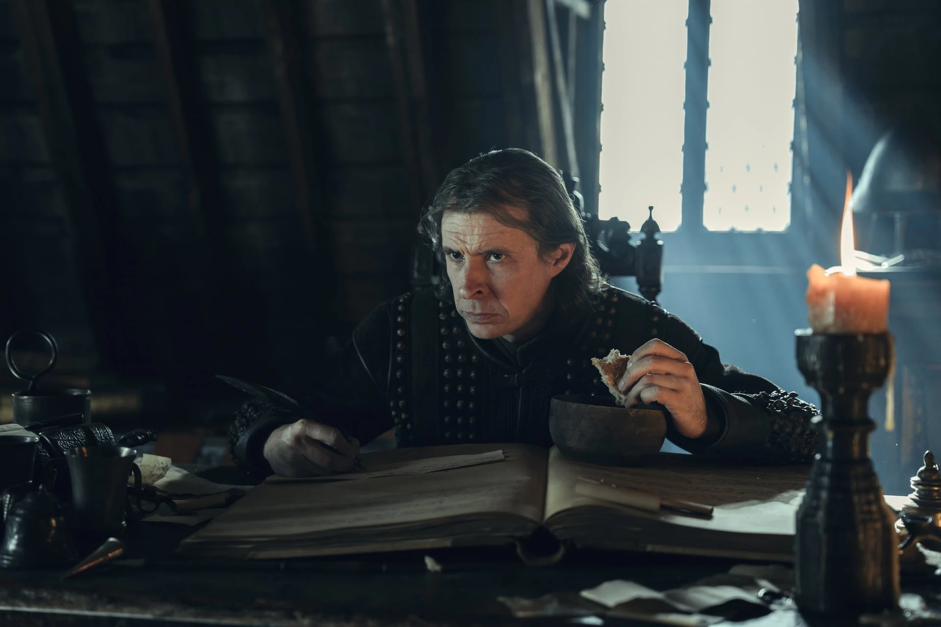 Rycerz Siedmiu Królestw - oficjalne zdjęcie z serialu osadzonego w świecie Gry o tron