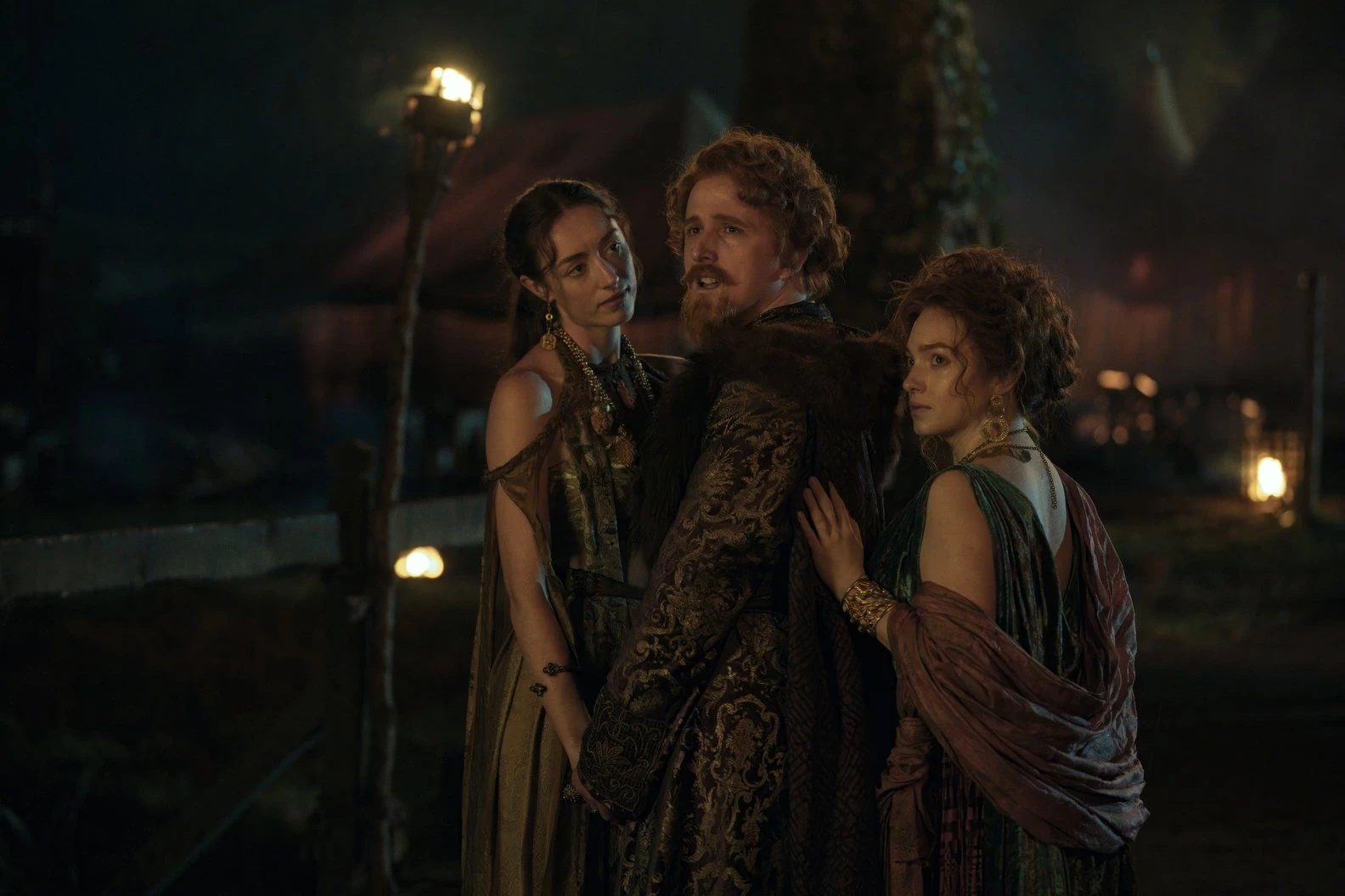 Rycerz Siedmiu Królestw - oficjalne zdjęcie z serialu osadzonego w świecie Gry o tron