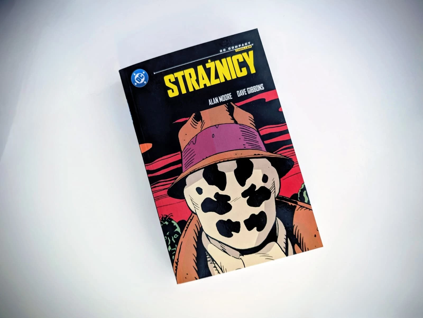 Strażnicy (DC Compact) - recenzja komiksu