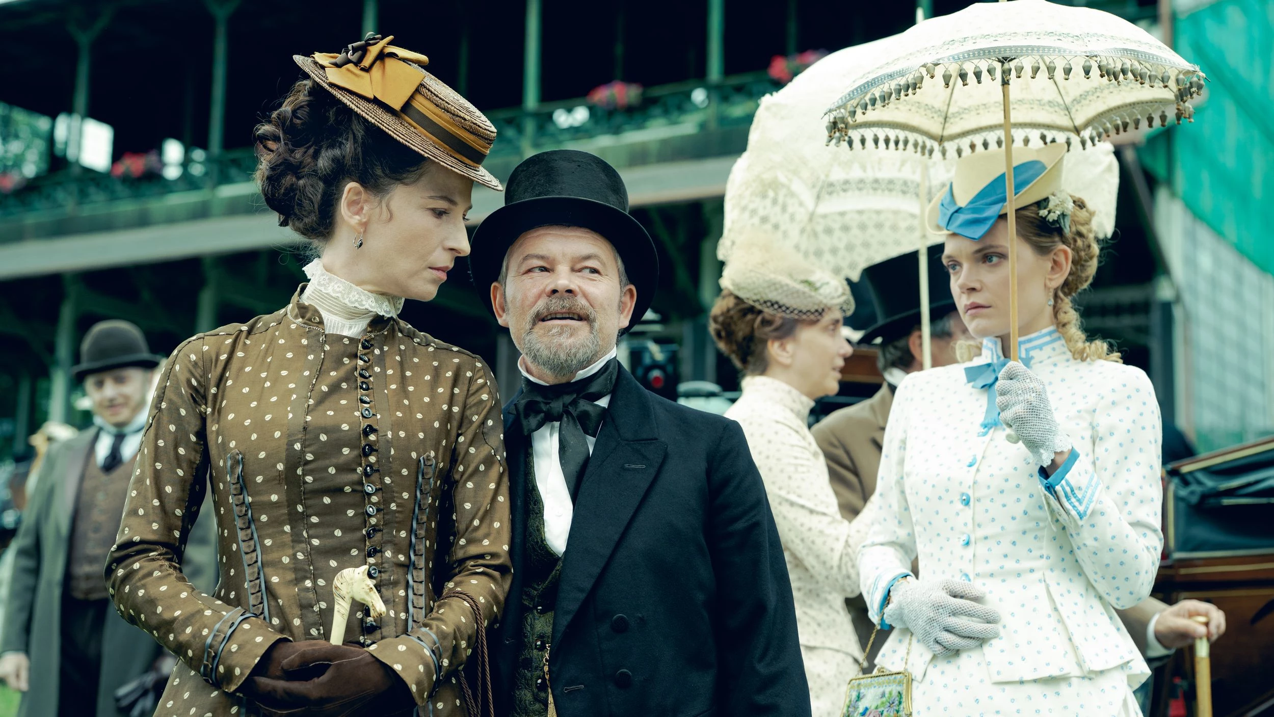 Tak wygląda Lalka Netflixa. Zdjęcia z serialu - oto Rzecki i Łęcki!