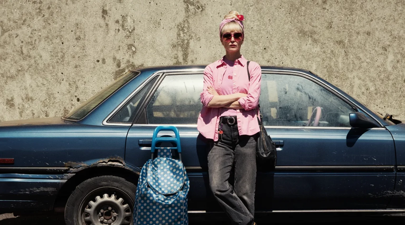 Rose Byrne jako bezdomna walcząca o sprawiedliwość. Zwiastun filmu Tow