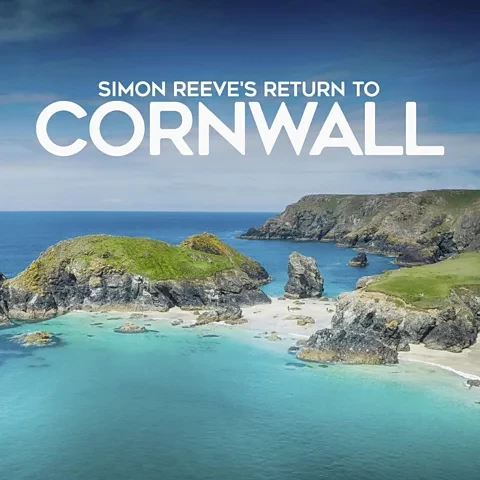     Simon Reeve wraca do Kornwalii