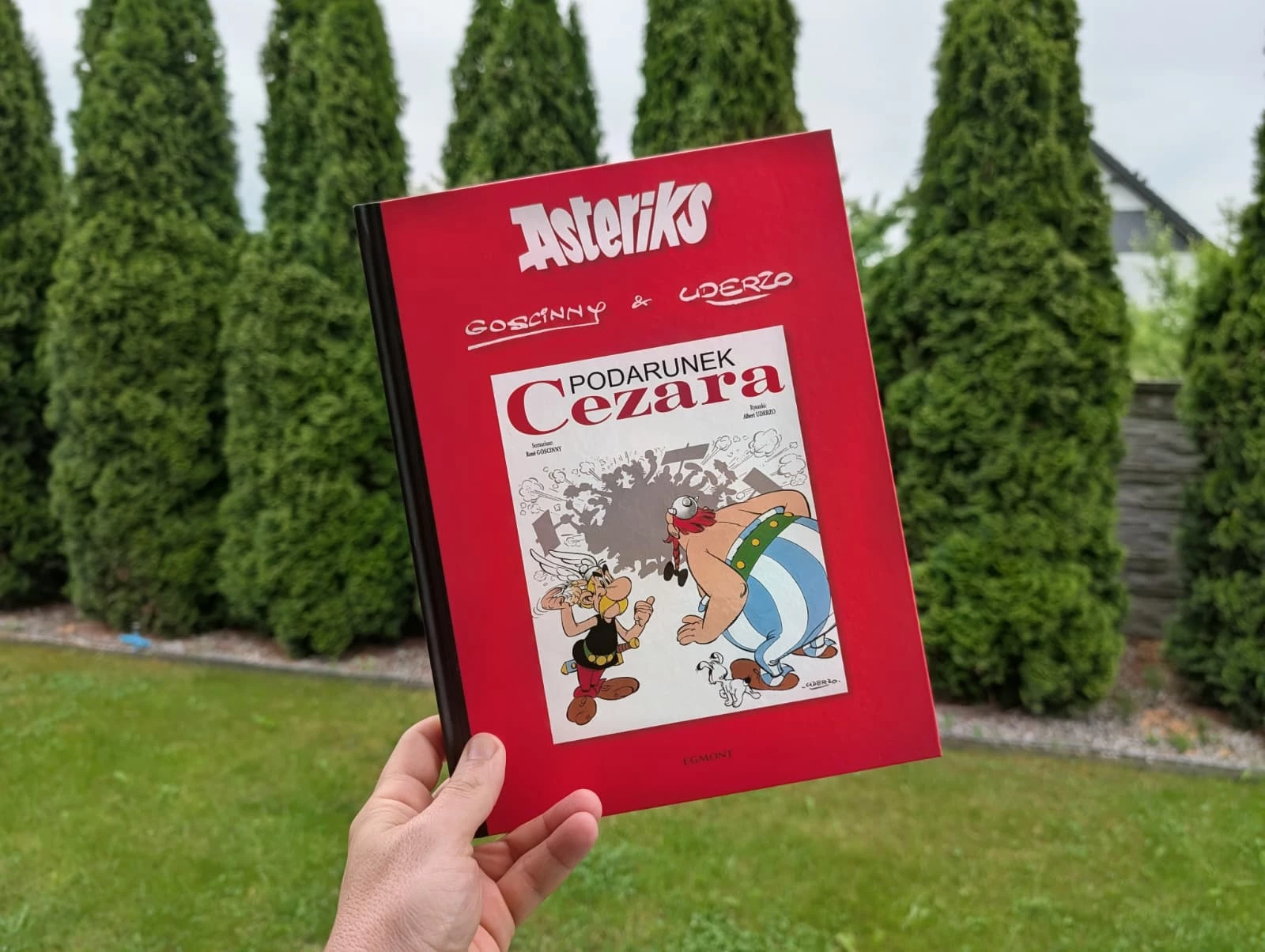 Asteriks. Podarunek Cezara. Tom 21 - recenzja komiksu