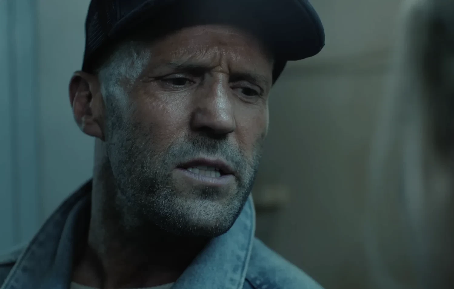 Jason Statham gotowy do walki na nowym zdjęciu. Polem bitwy będzie pokład statku