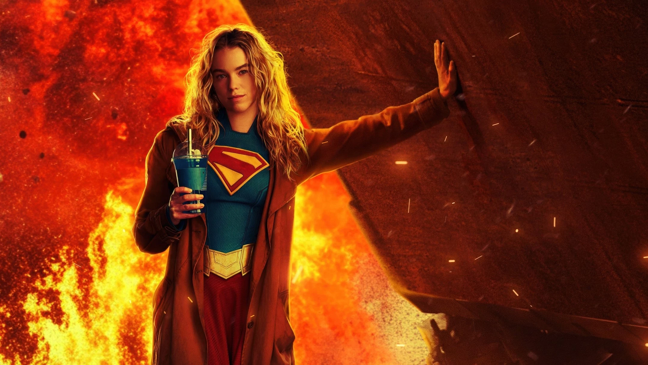Supergirl "odpychająca" jak Śnieżka, a "mężczyźni jej nie obejrzą". Wściekła prawica atakuje film