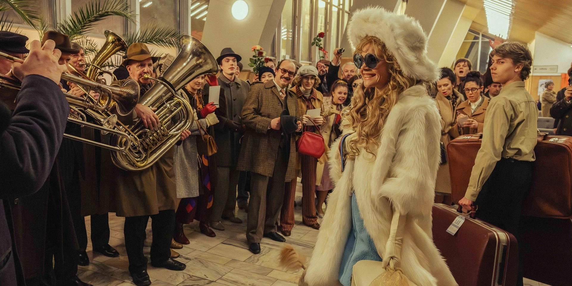 Nowe zdjęcia z filmu Violetta Villas. Klimat aż wylewa się z ekranu!